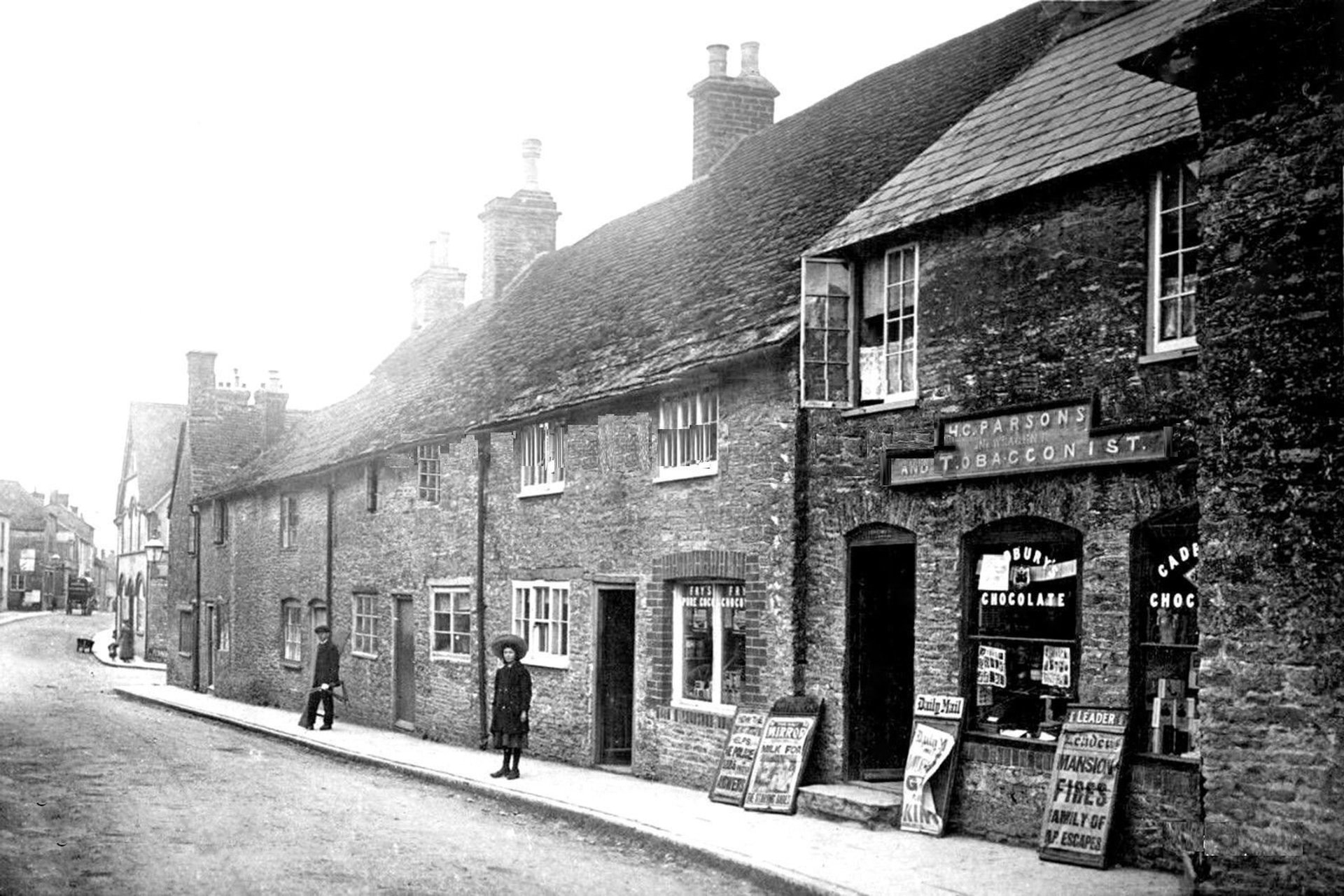 Parsons newsagents. Ring Street