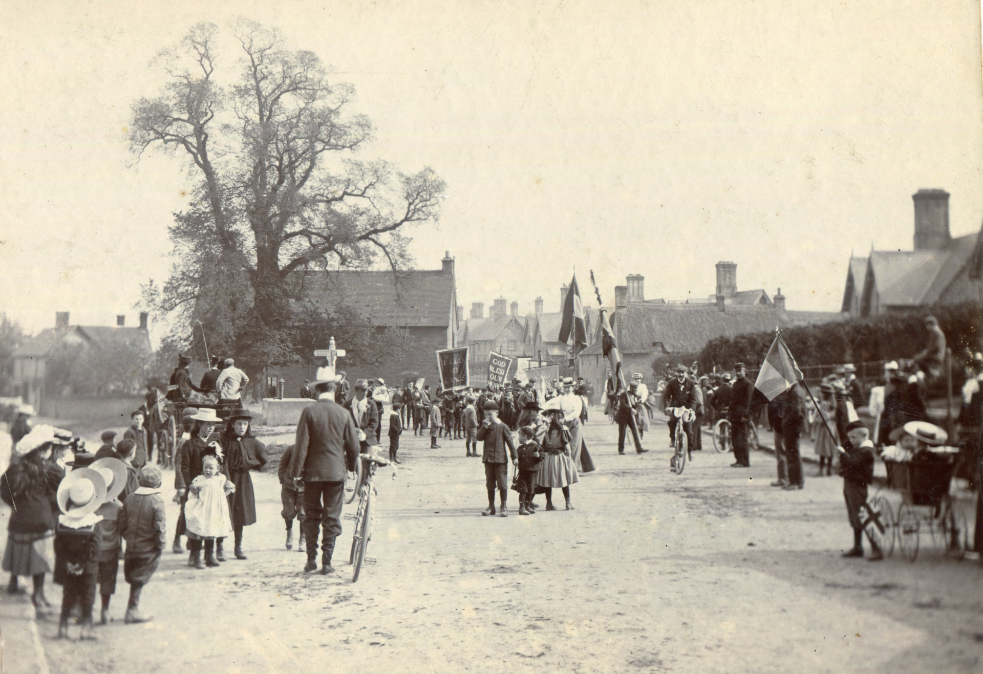Church meeting on The Ring